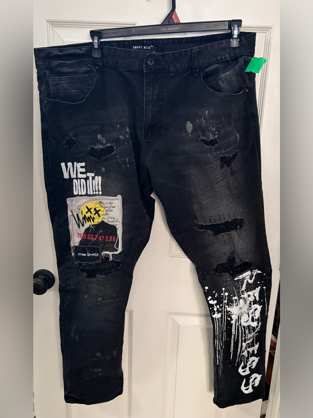 Smoke Rise Black Distressed Graphic Men’s Jeans